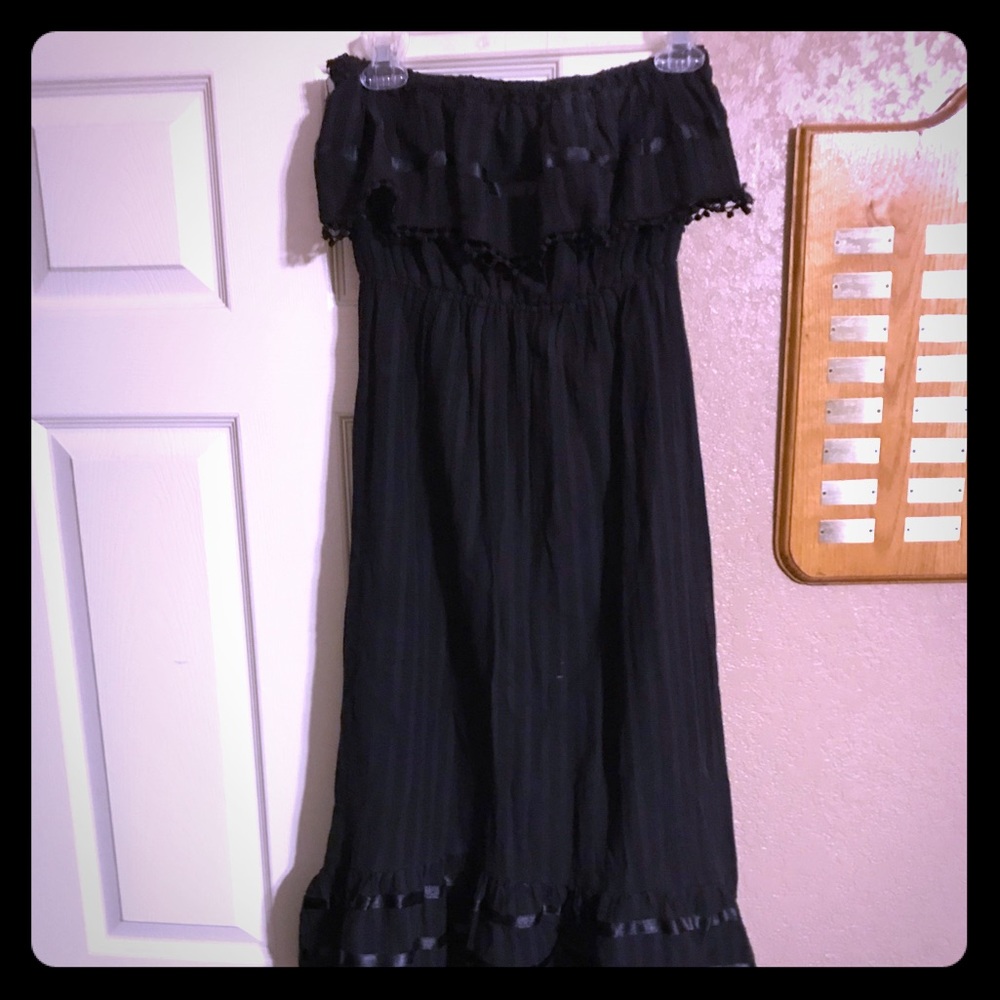 Black strapless dress